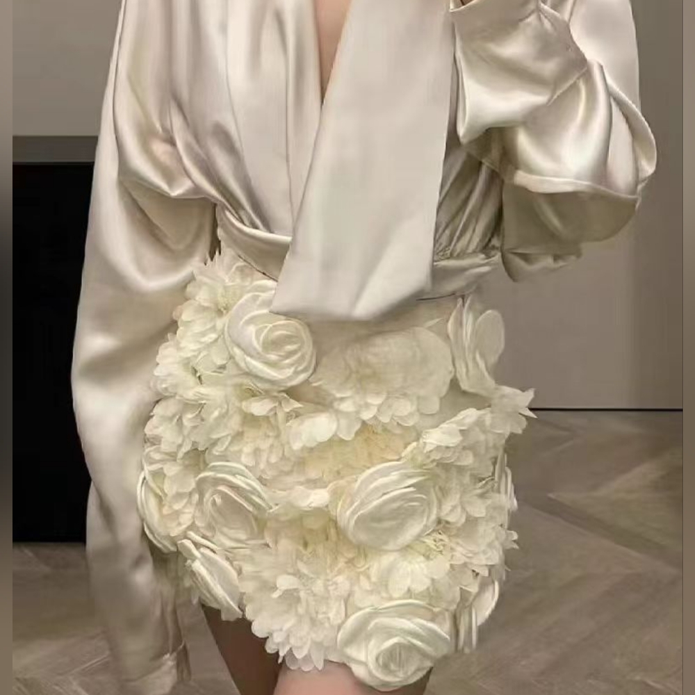Elegant Cream Floral Skirt - Picture 2 of 8